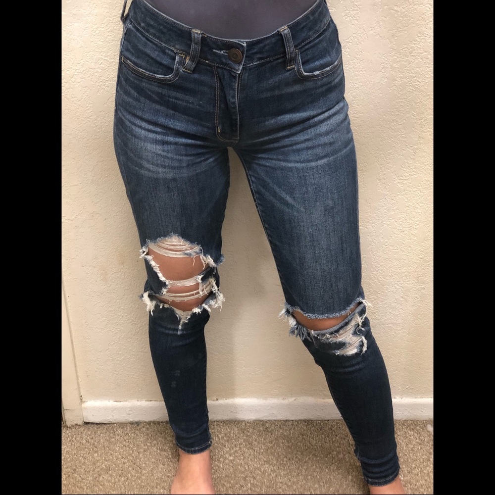 American Eagle dark blue jeans